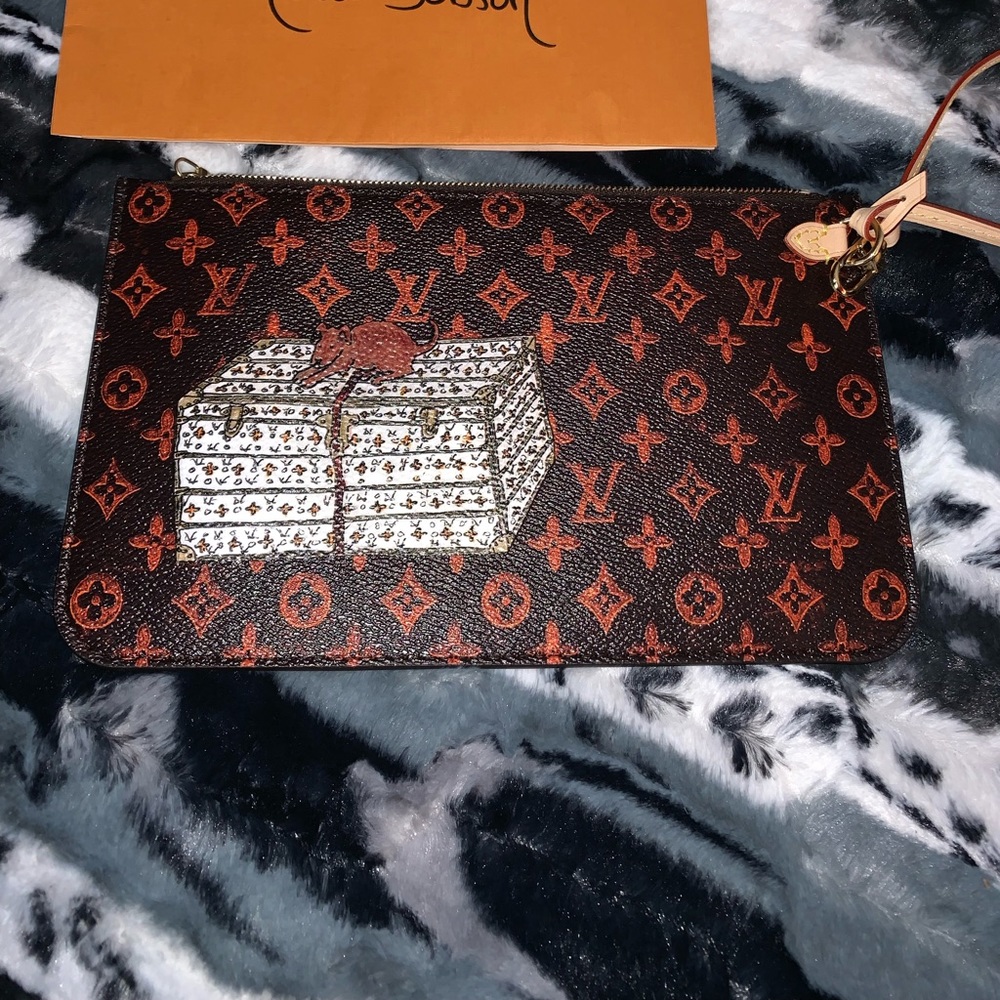 Limited ed Catogram pouch